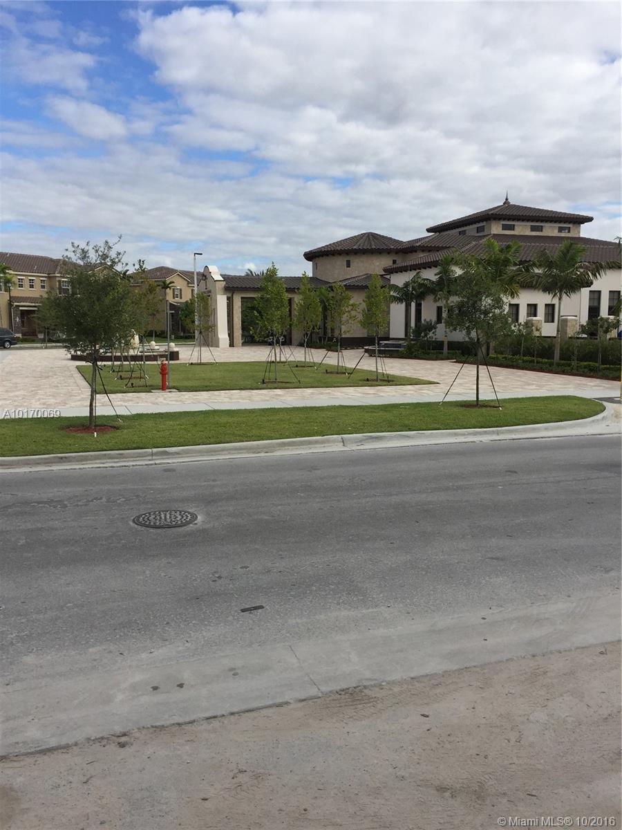Kendall Commons Twnhms - Residential Lease