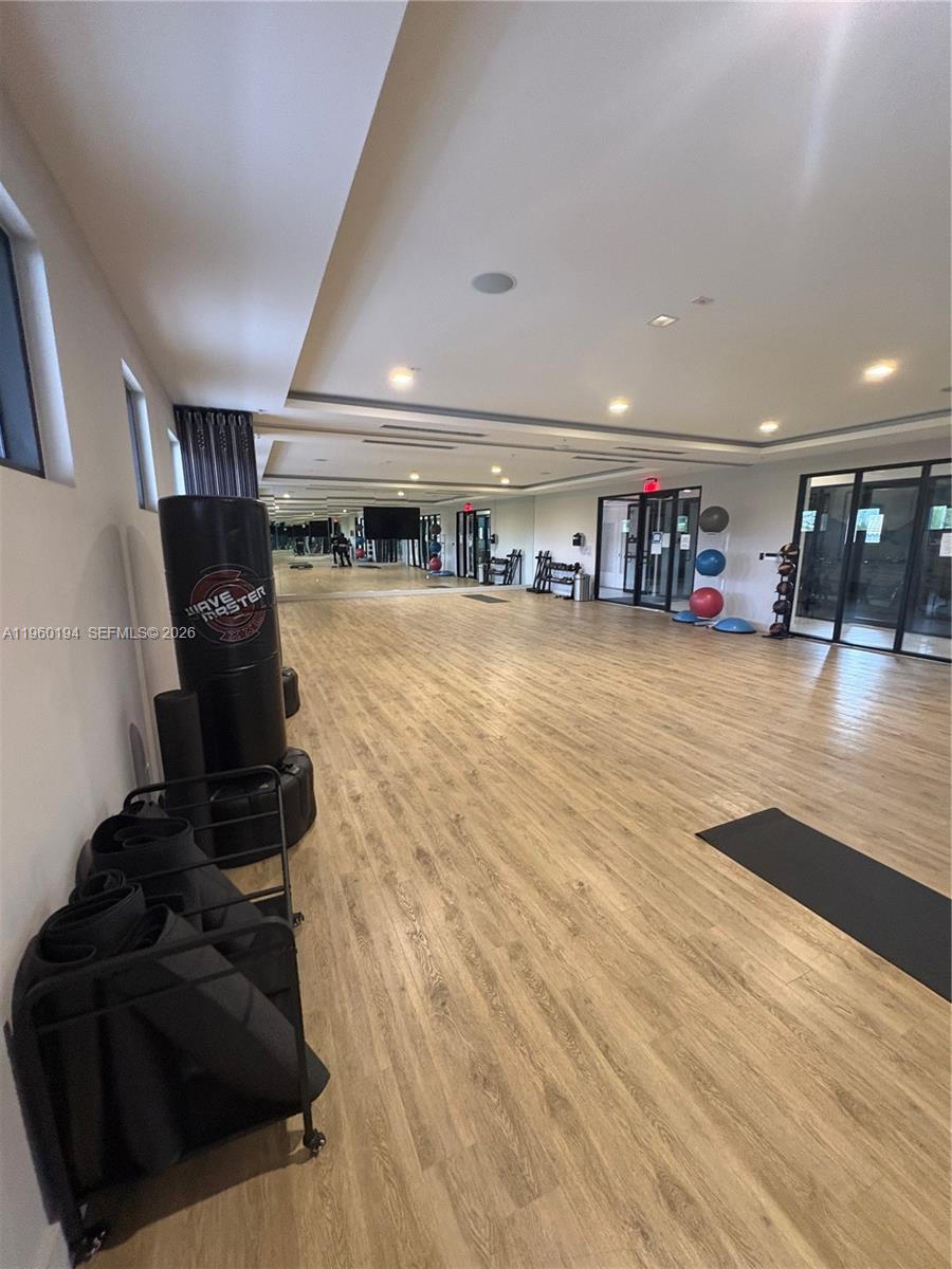 APEX AT PARK CENTRAL COND - Residential Lease