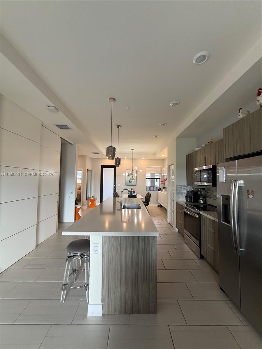 APEX AT PARK CENTRAL COND - Residential Lease