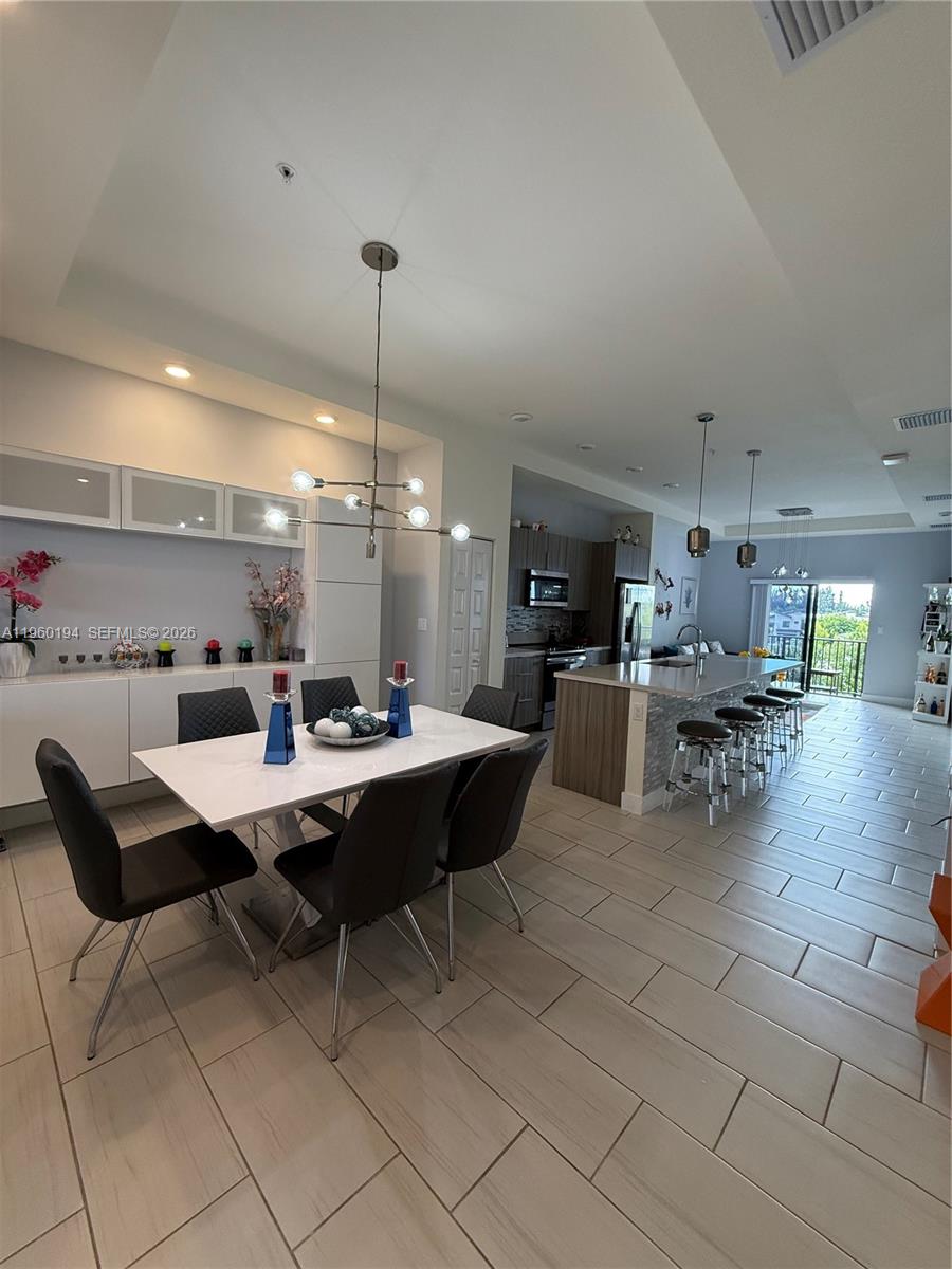 APEX AT PARK CENTRAL COND - Residential Lease