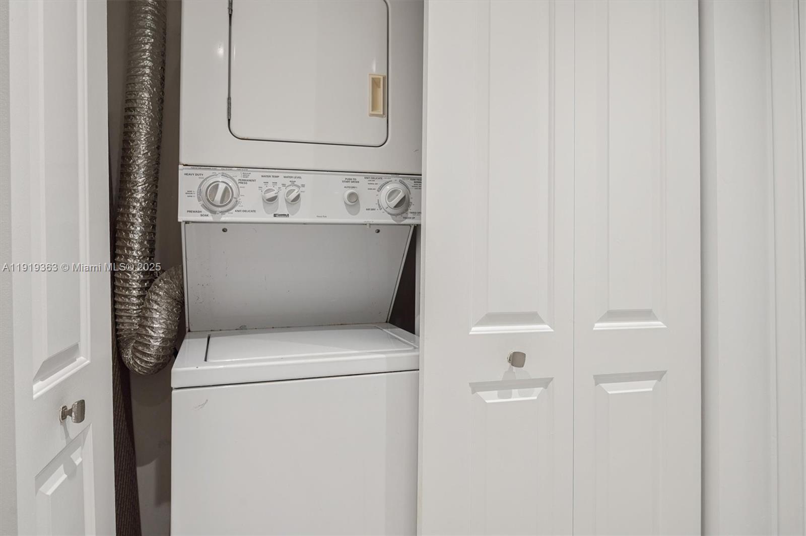 BUCKINGHAM EAST AT CENTUR - Residential