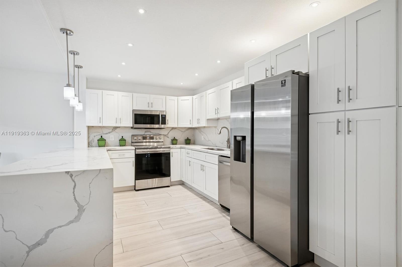 BUCKINGHAM EAST AT CENTUR - Residential