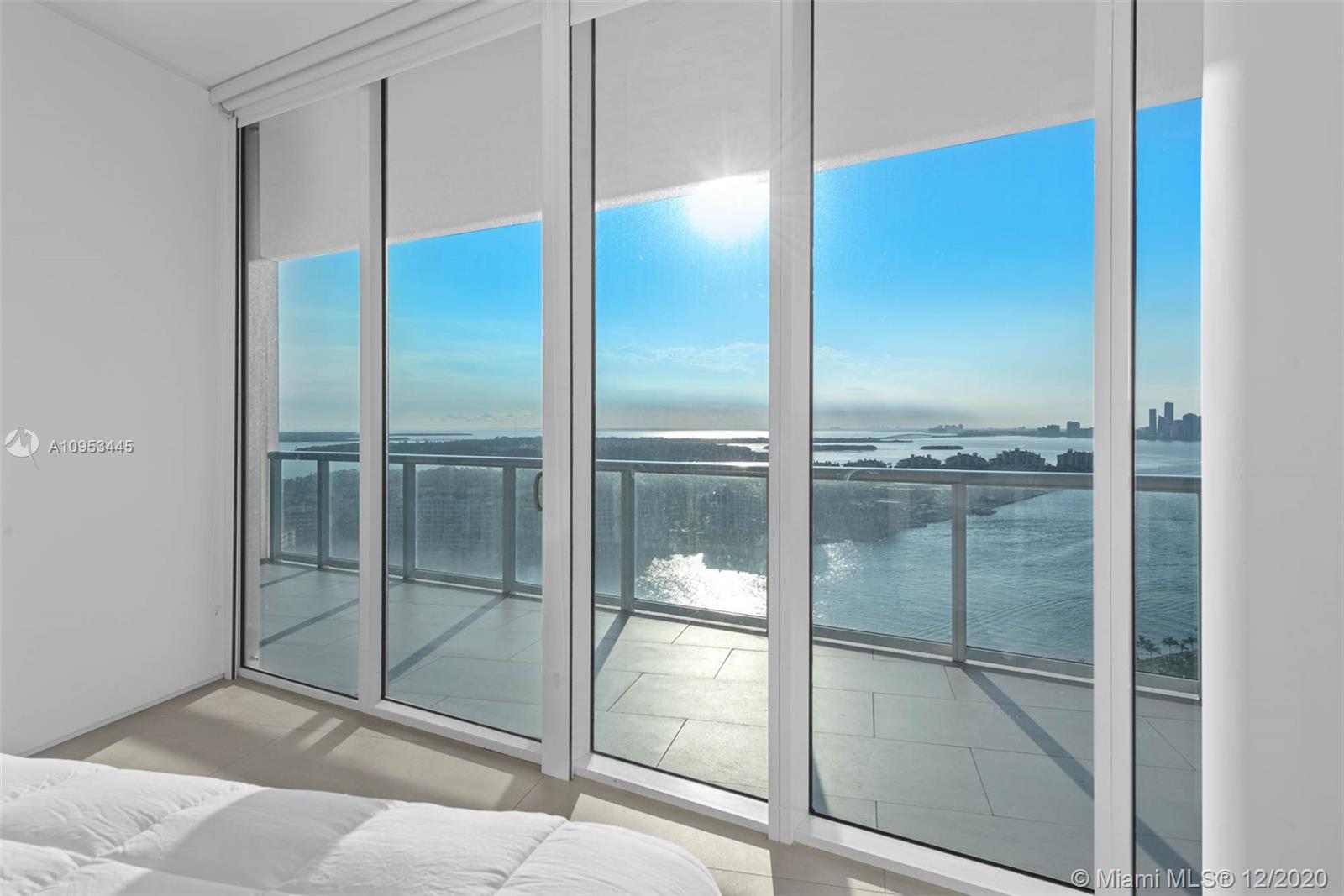 CONTINUUM ON SOUTH BEACH - Residential