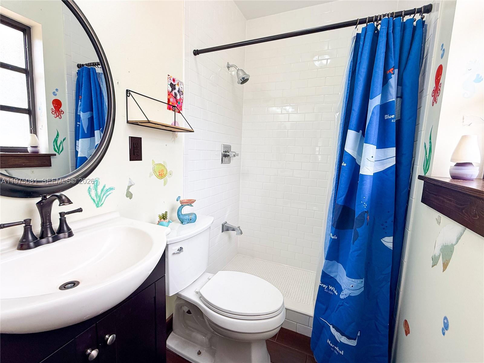 HIALEAH ESTATES - Residential