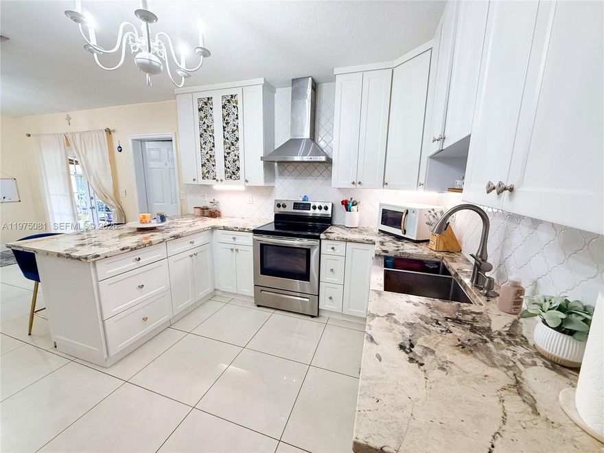 One-story home located in a highly desirable neighborhood in West Hialeah. The property features 3 bedrooms and 2 bathrooms with a comfortable and functional layout. Roof replaced in 2021. No HOA and no violations.

Recently renovated kitchen with modern finishes and a beautiful design. Includes a laundry room, spacious terrace, and a large backyard with an above-ground pool—perfect for entertainment and enjoyment. The home also offers a circular driveway and carport for added convenience and extra parking.

Excellent opportunity for homeowners or investors.