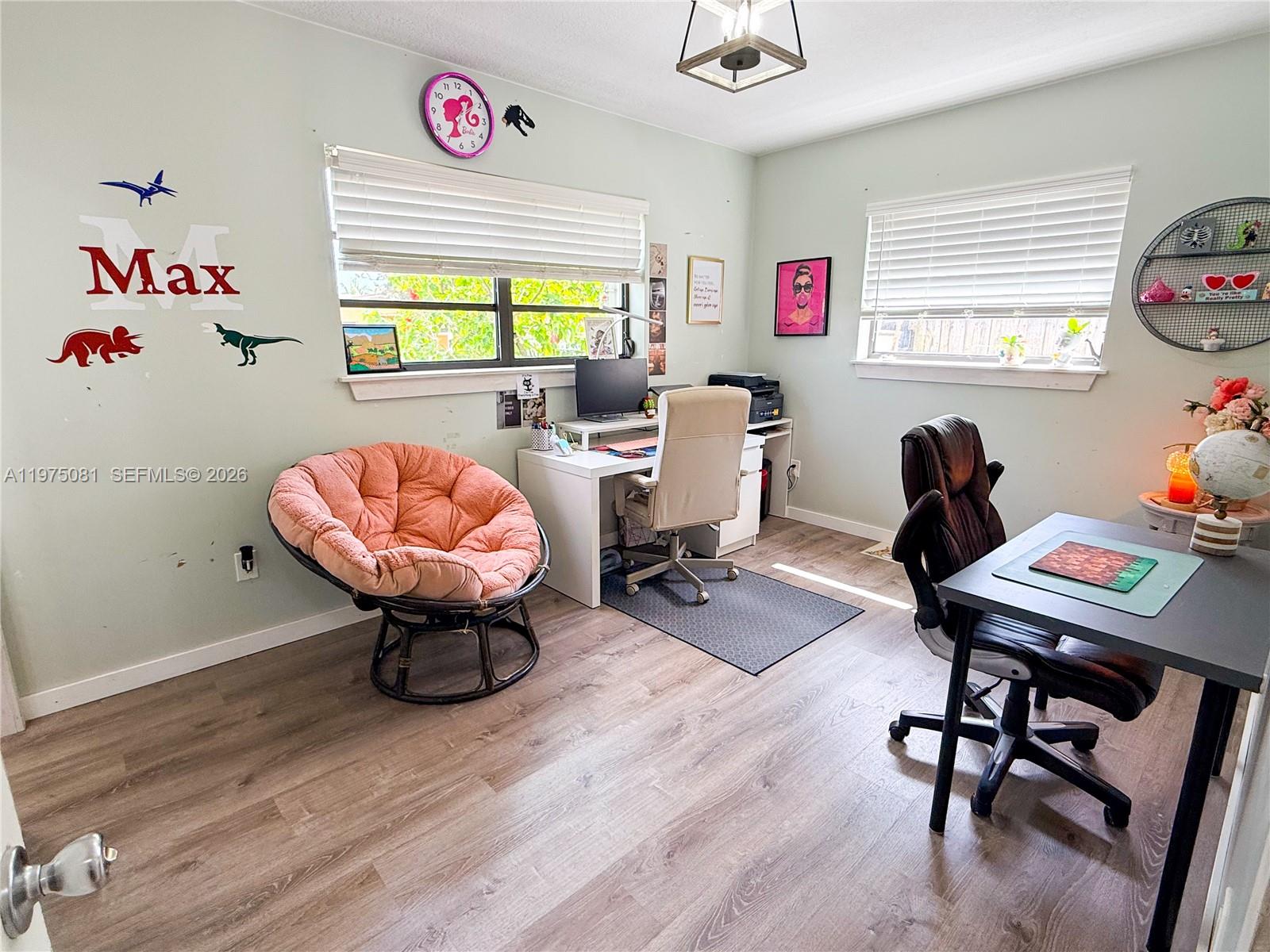 HIALEAH ESTATES - Residential