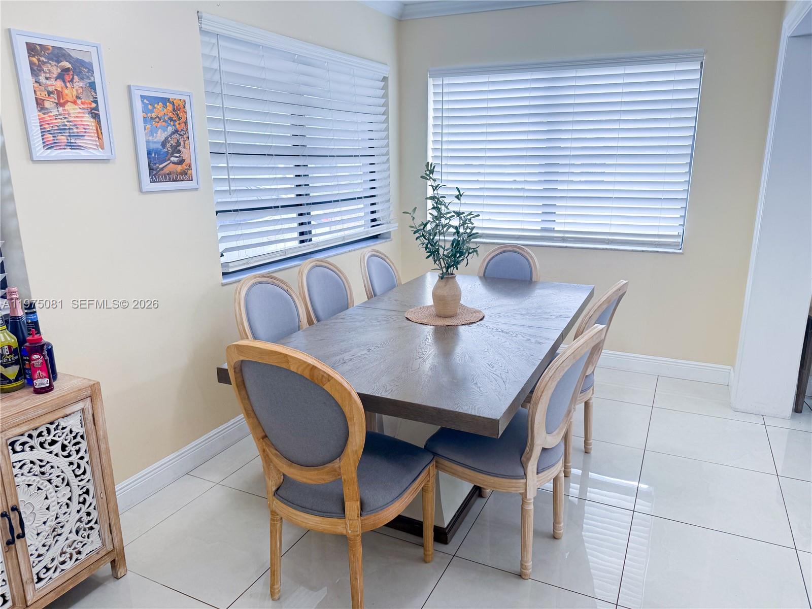 HIALEAH ESTATES - Residential