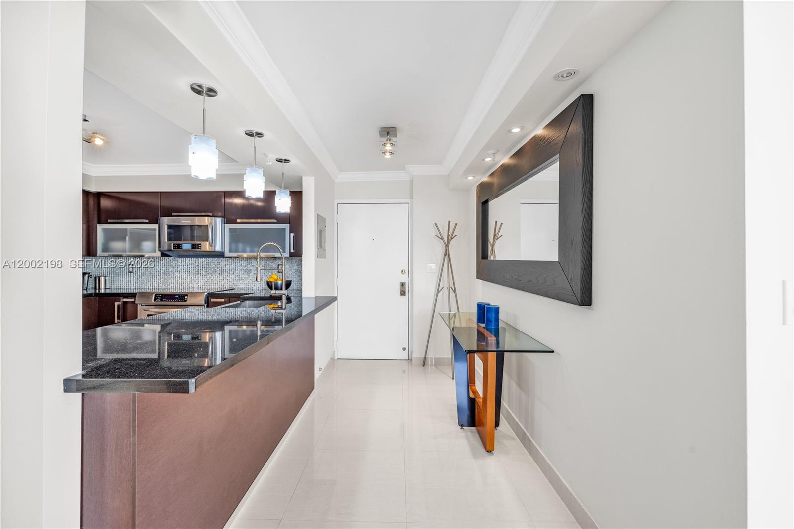 THE GEORGIAN CONDO - Residential Lease