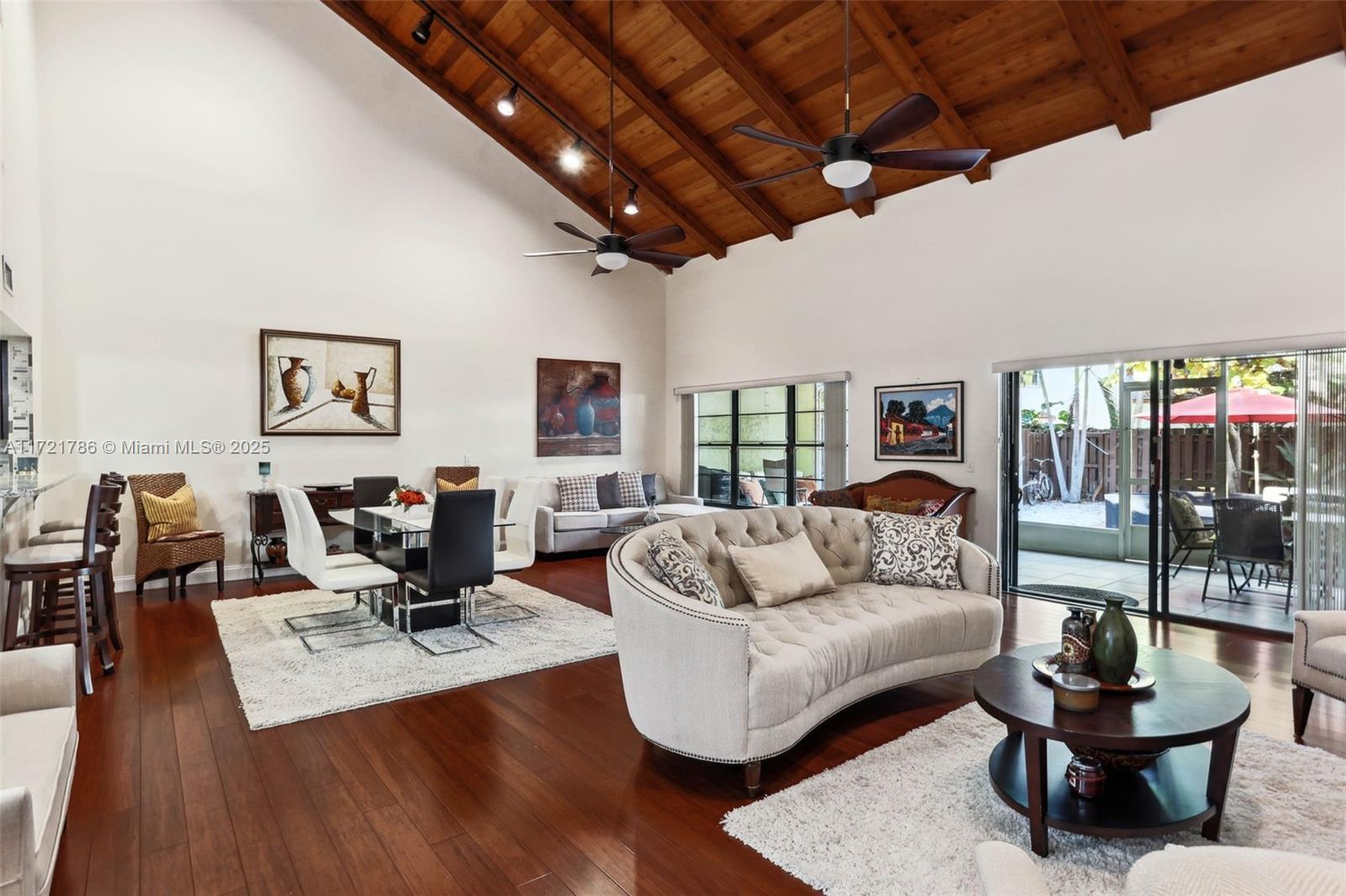 Property for Sale at 3339 Oak Dr, Hollywood, Broward County, Florida - Bedrooms: 3 
Bathrooms: 3  - $599,000