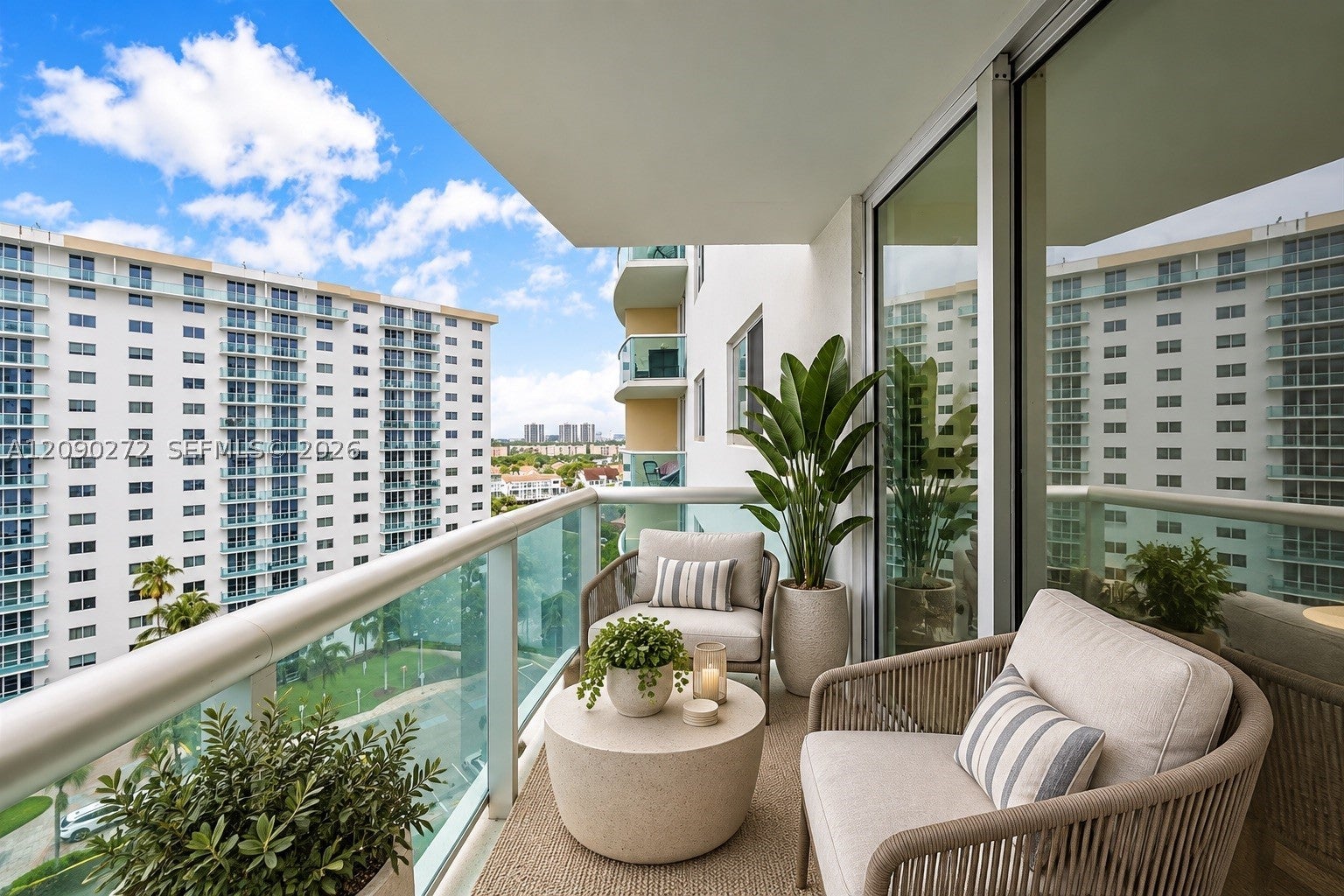 19380 Collins Ave 1023