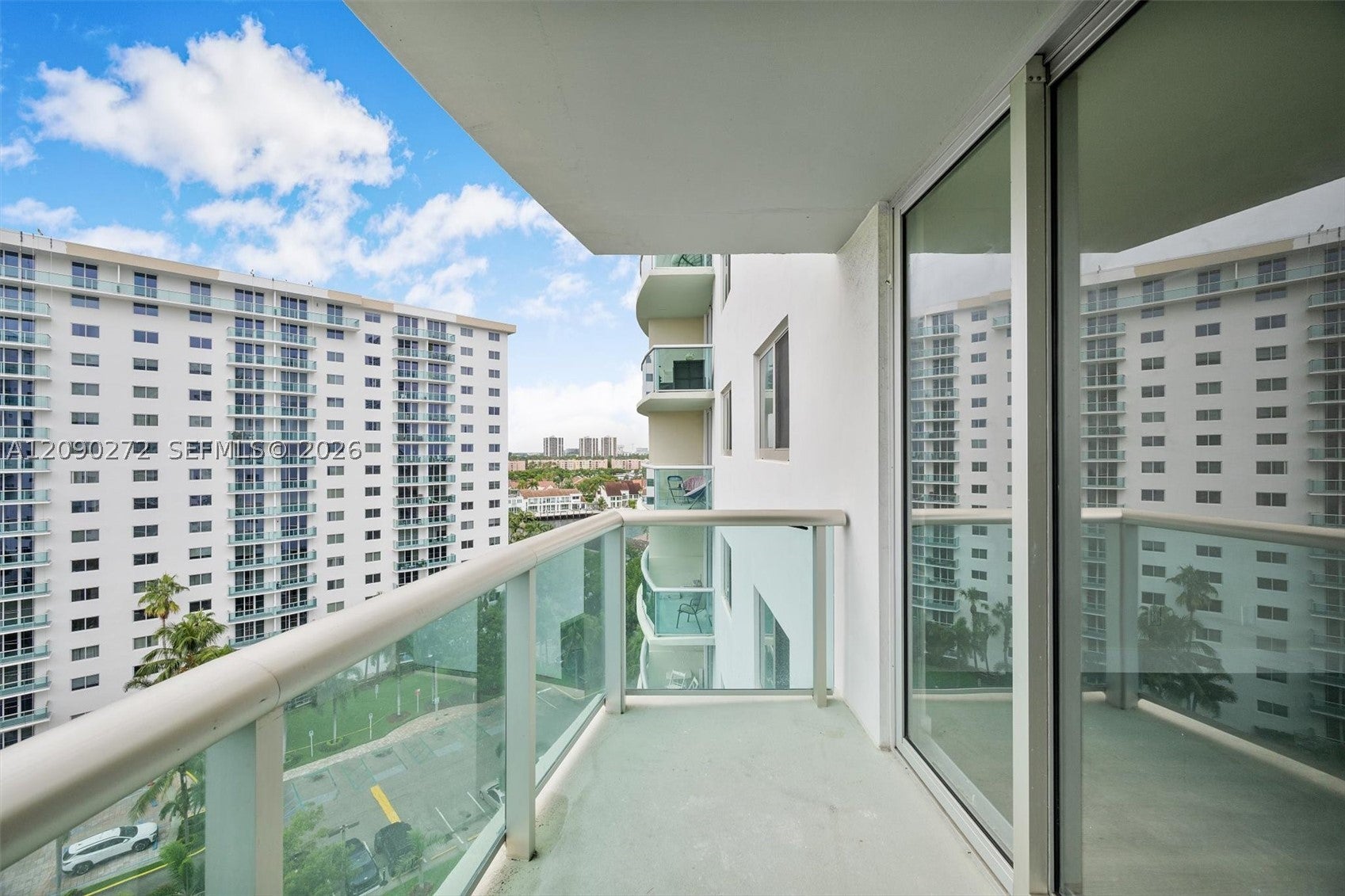 19380 Collins Ave 1023