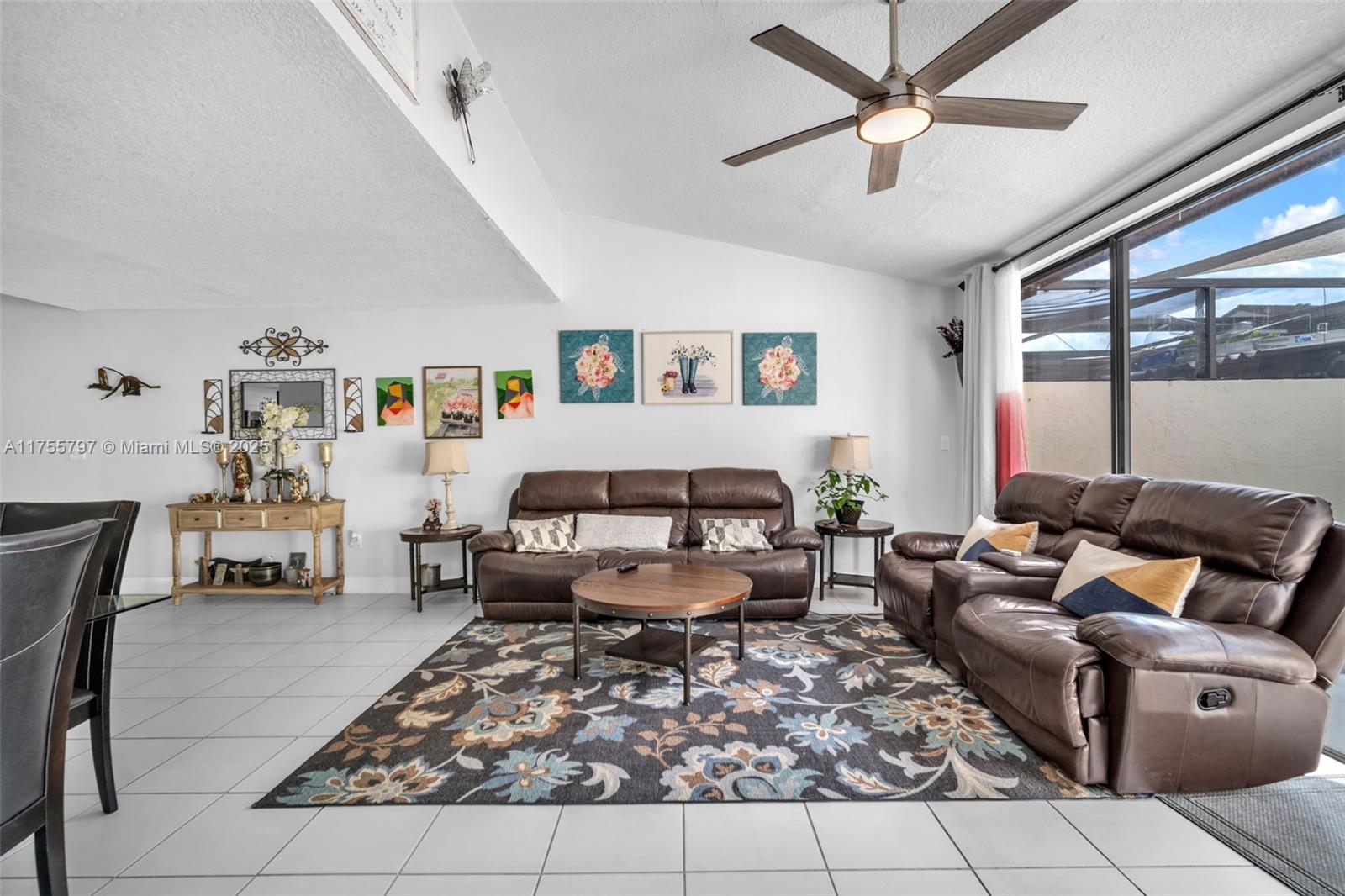 CALUSA POINT - Residential
