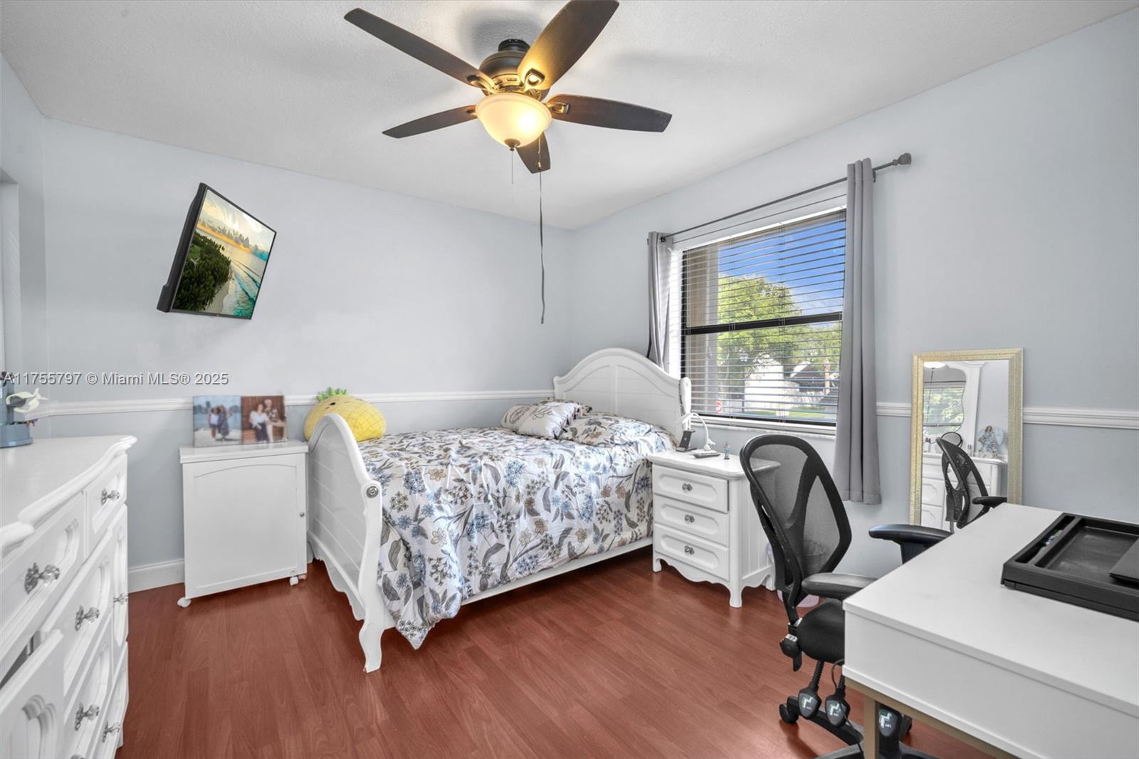 CALUSA POINT - Residential