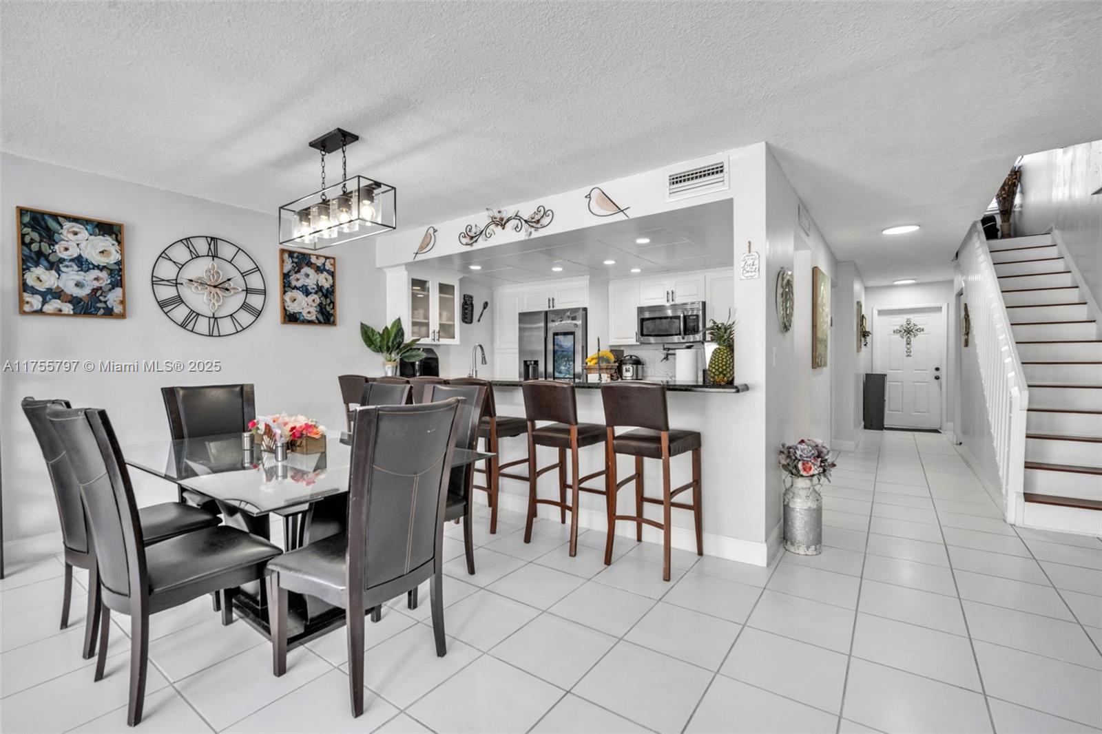 CALUSA POINT - Residential