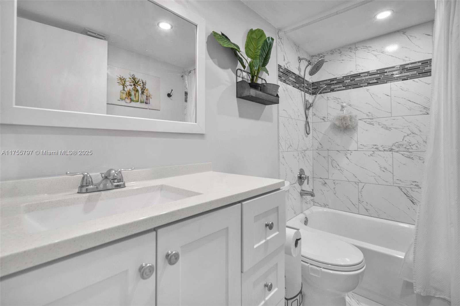CALUSA POINT - Residential