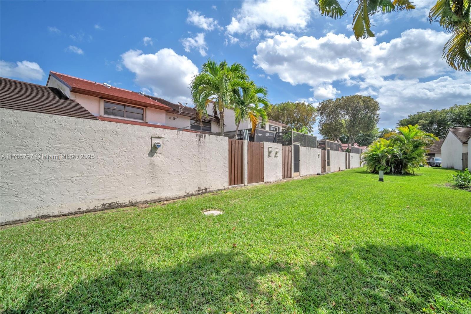 CALUSA POINT - Residential