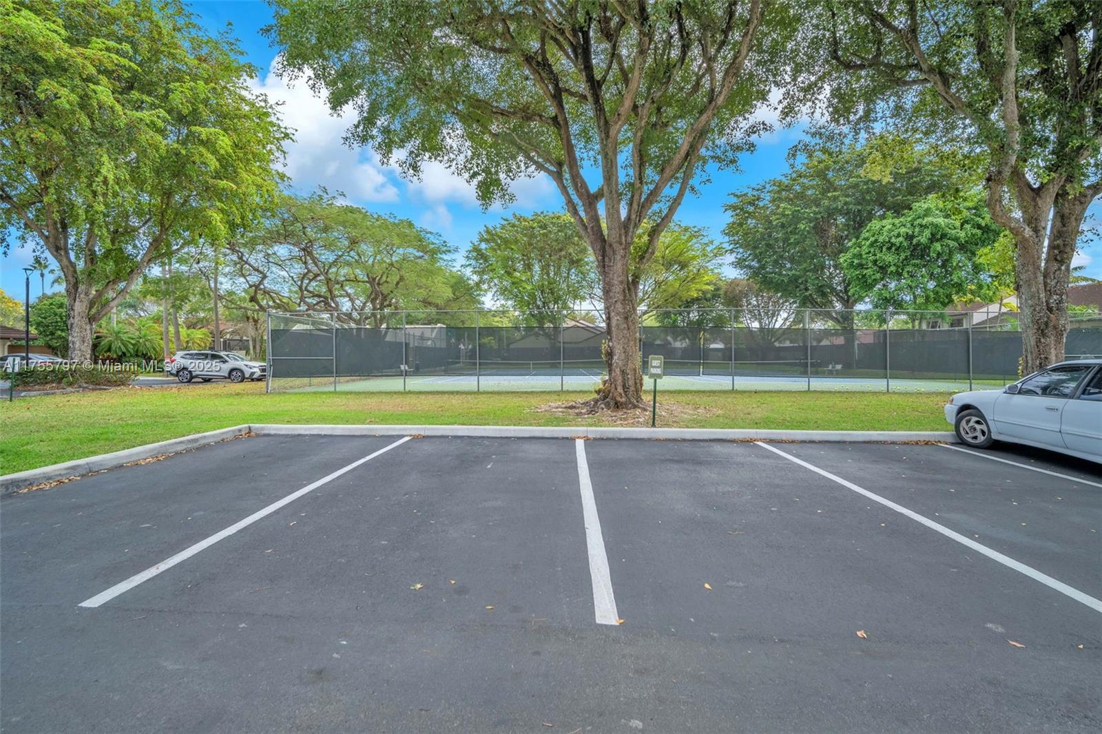 CALUSA POINT - Residential