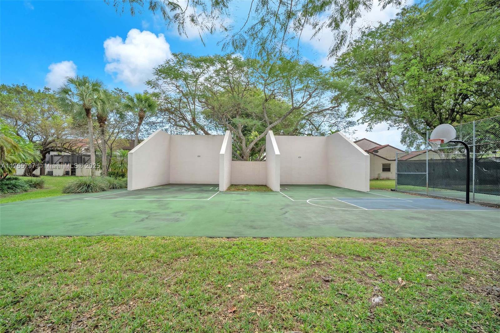 CALUSA POINT - Residential