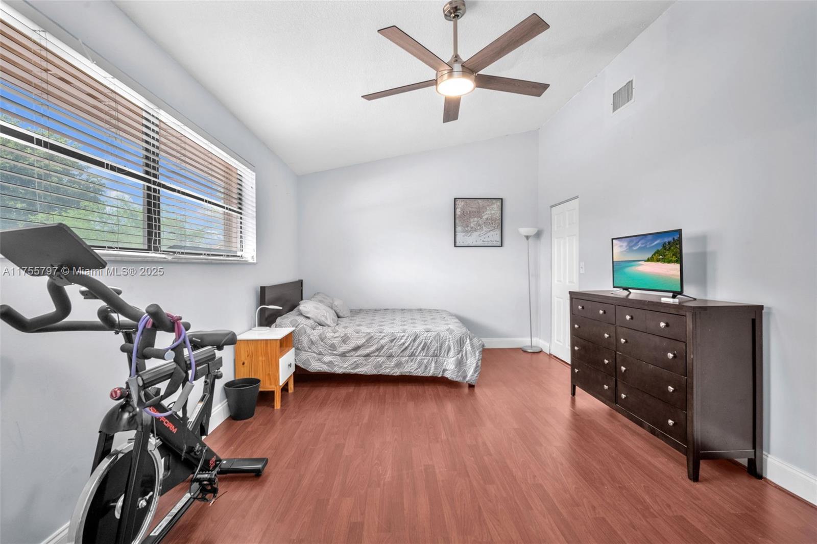 CALUSA POINT - Residential