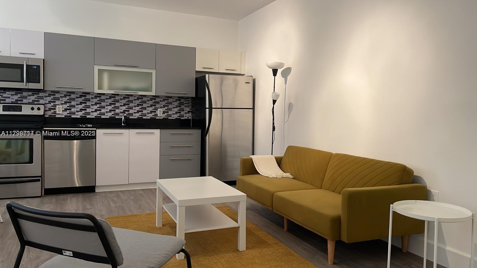 THE ABBOTT CONDO - Residential