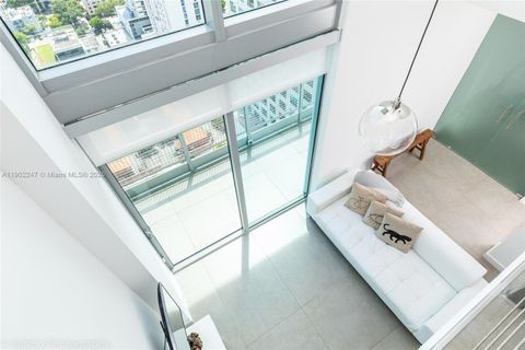 690 SW 1st Ct PHI17 Miami FL 33130