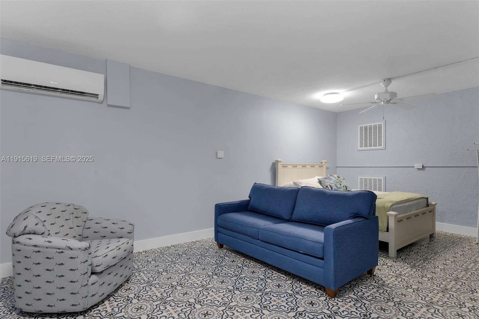 PLANTATION ISLAND - Residential