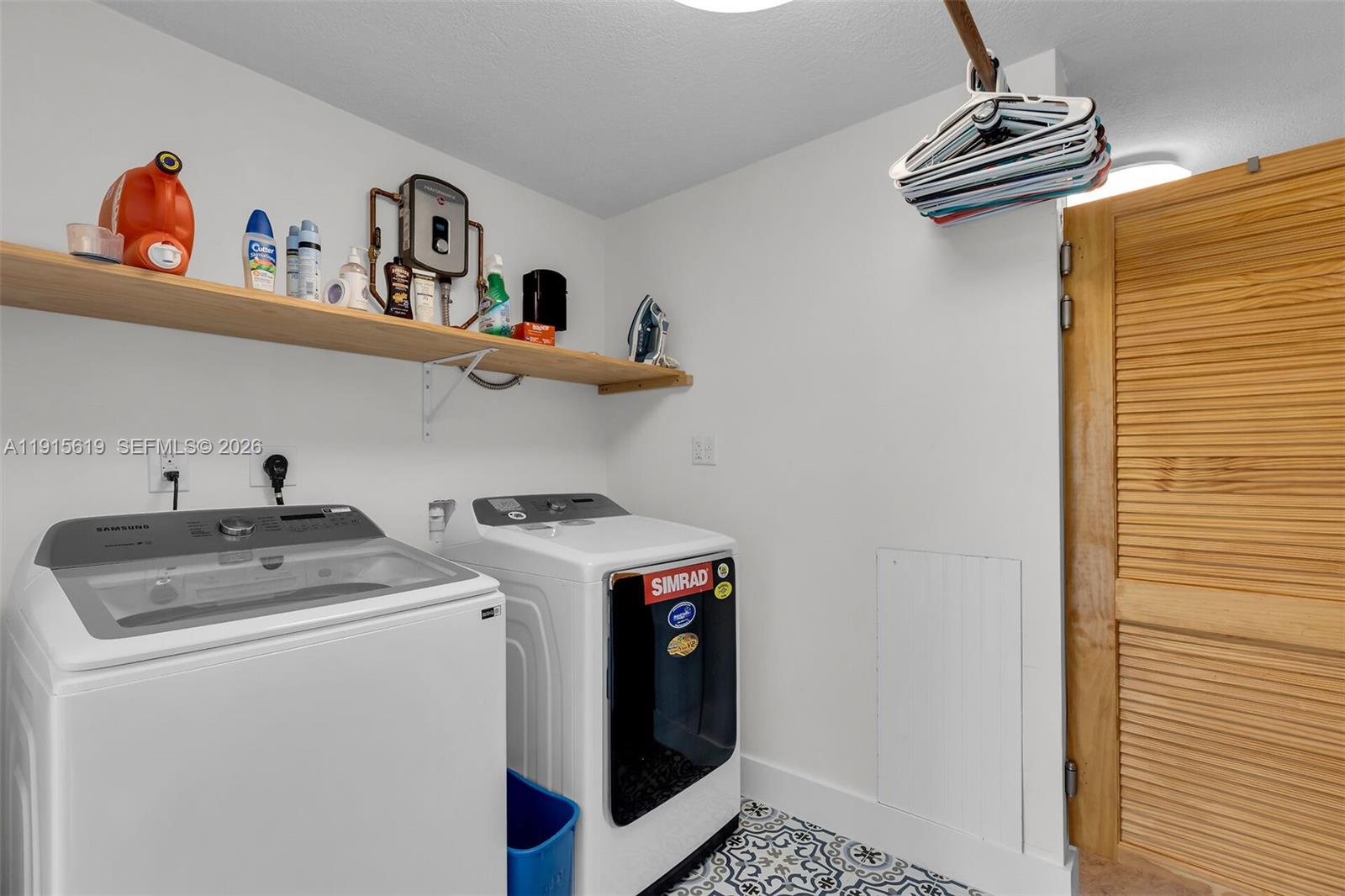 PLANTATION ISLAND - Residential