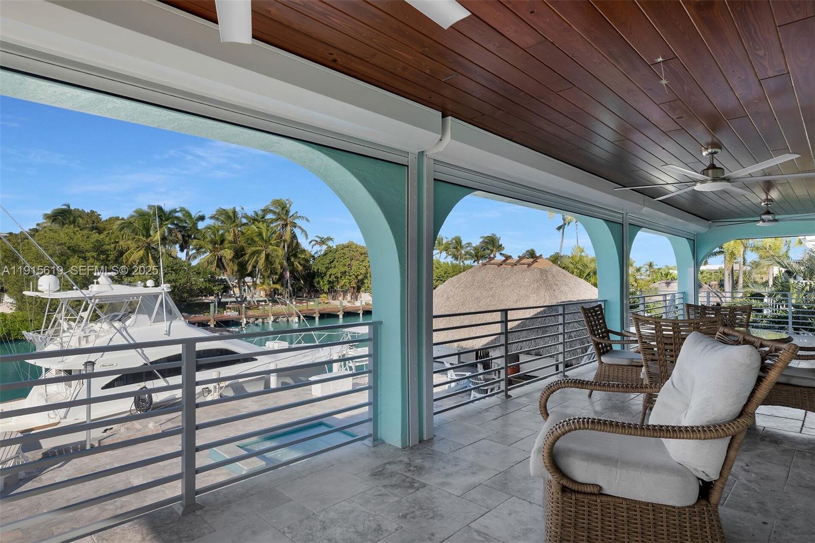 PLANTATION ISLAND - Residential