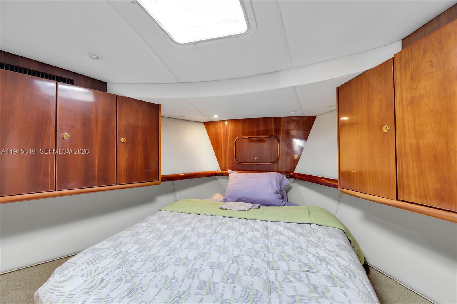 PLANTATION ISLAND - Residential