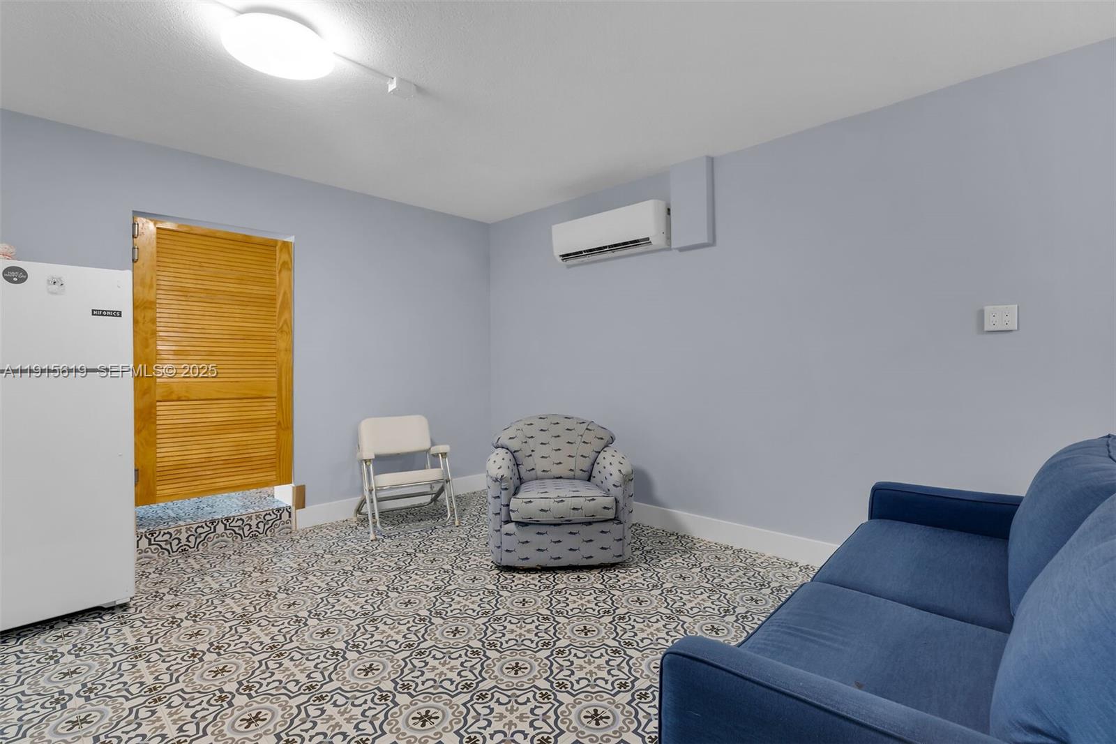 PLANTATION ISLAND - Residential