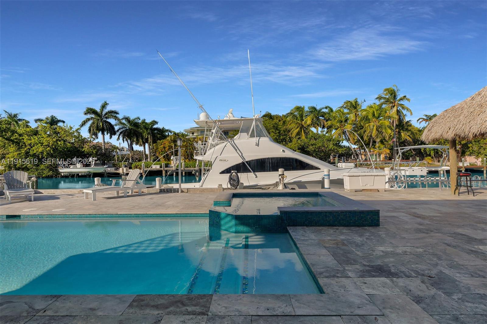 PLANTATION ISLAND - Residential