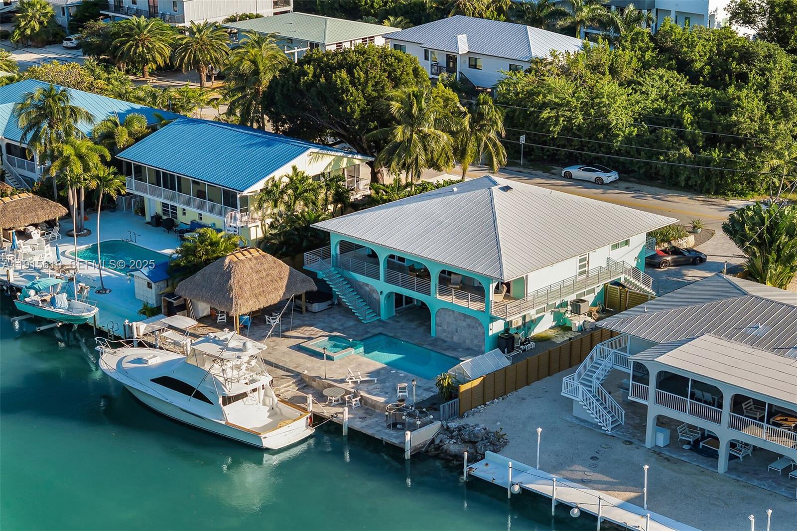 PLANTATION ISLAND - Residential