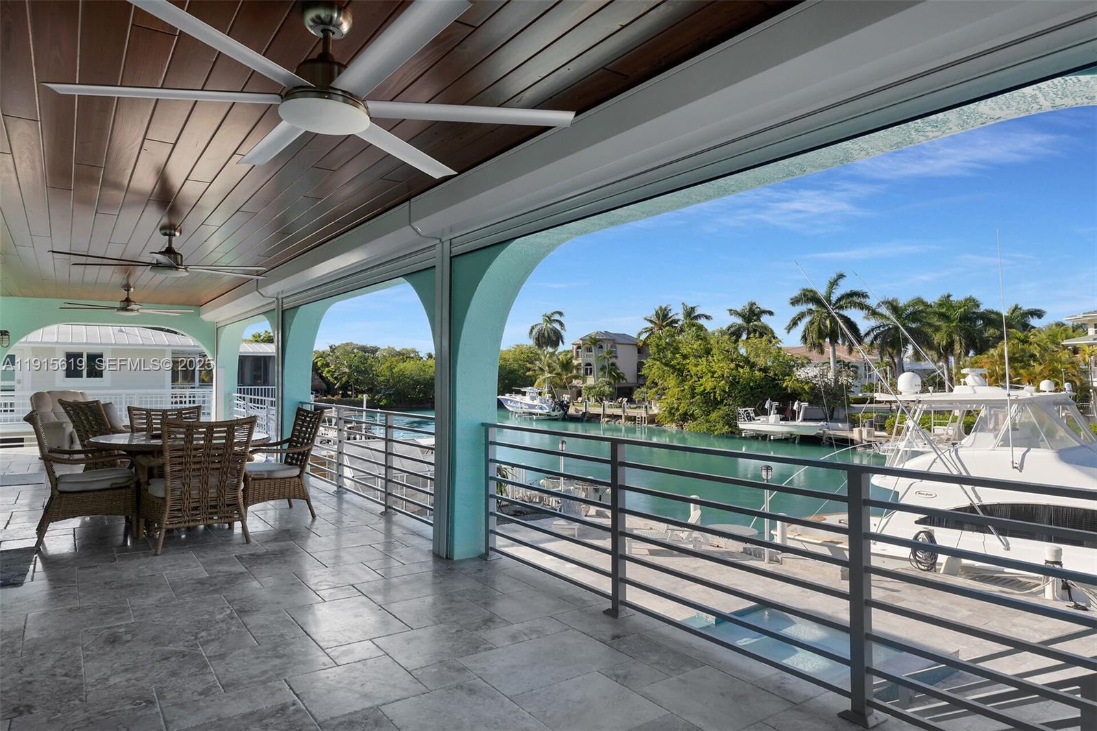 PLANTATION ISLAND - Residential