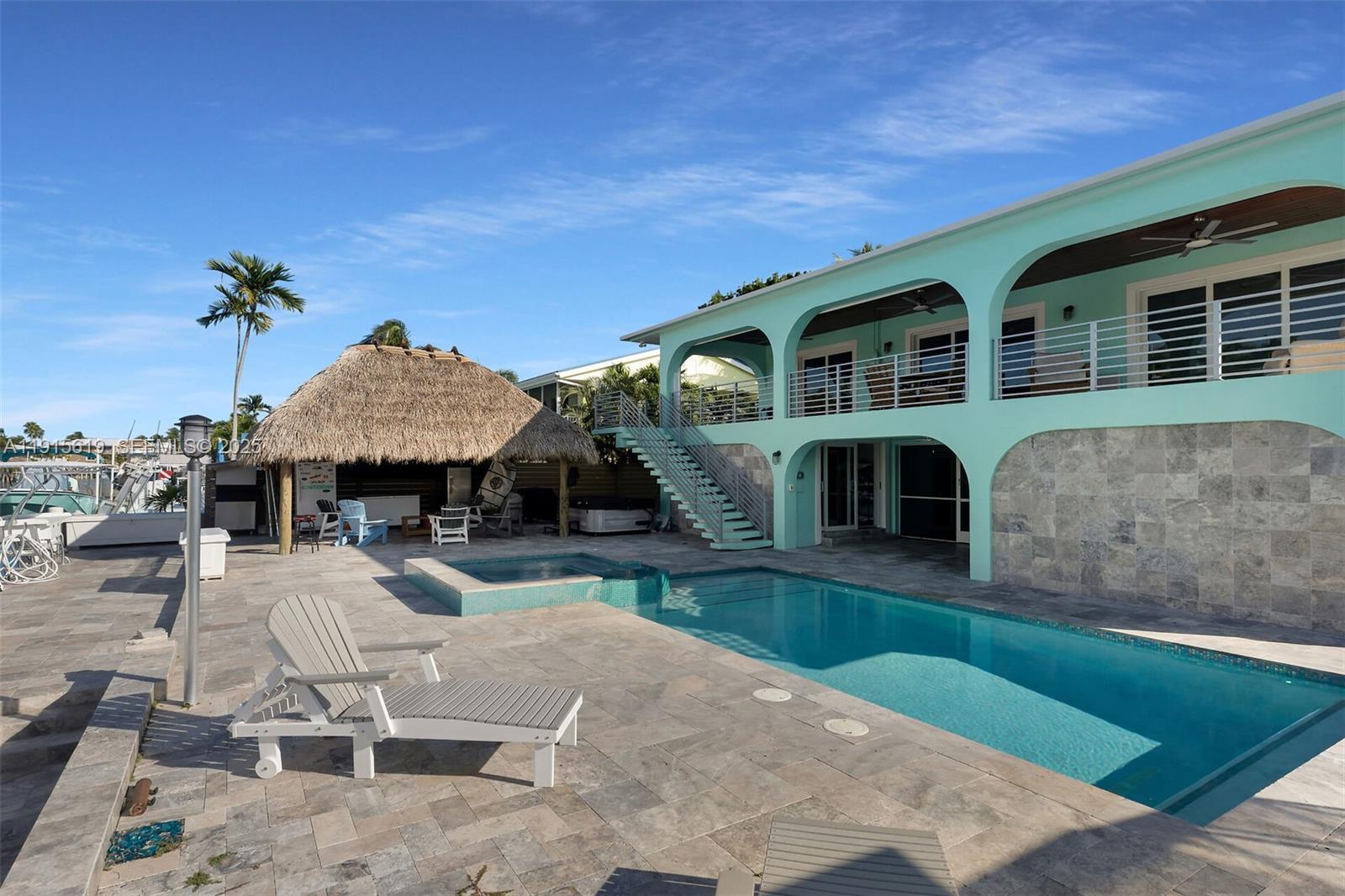 PLANTATION ISLAND - Residential