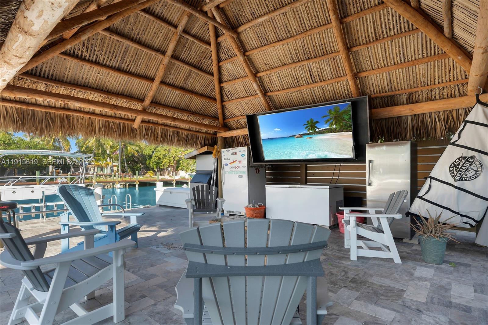 PLANTATION ISLAND - Residential