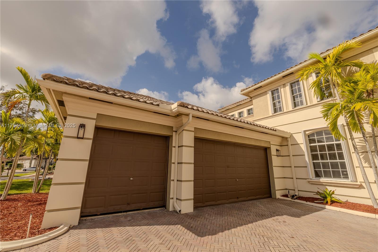 1214 NW 137th Ter
