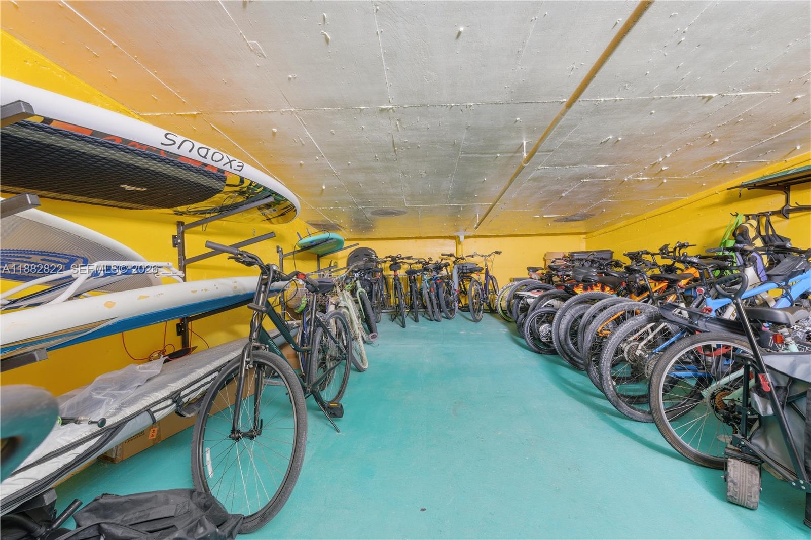 ROND POINT CONDO - Residential