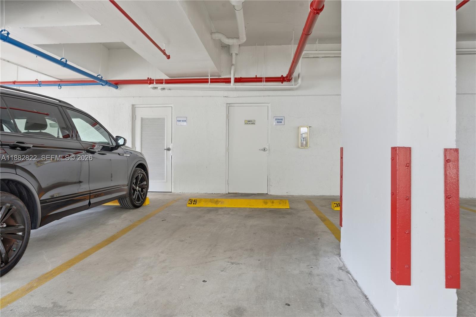 ROND POINT CONDO - Residential