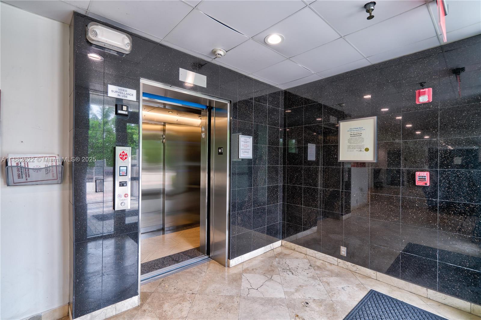 ROND POINT CONDO - Residential