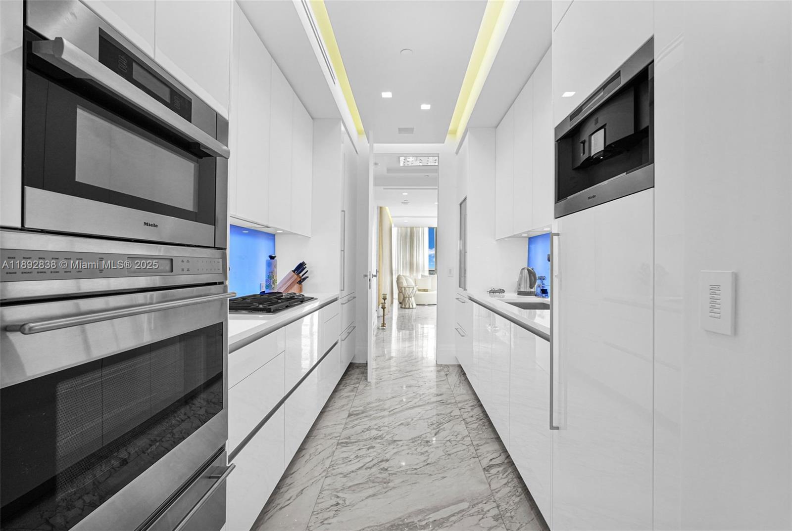 ST REGIS BAL HARBOUR - Residential
