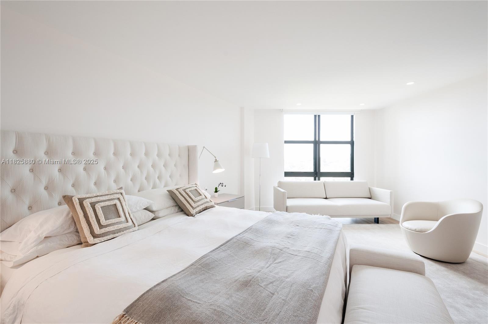 TOWERS OF KEY BISCAYNE CO - Residential Lease