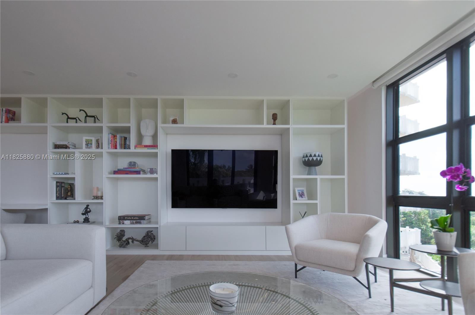 TOWERS OF KEY BISCAYNE CO - Residential Lease