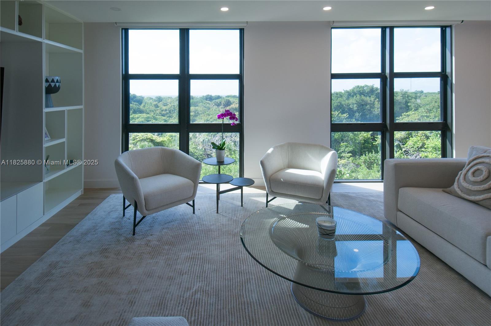 TOWERS OF KEY BISCAYNE CO - Residential Lease