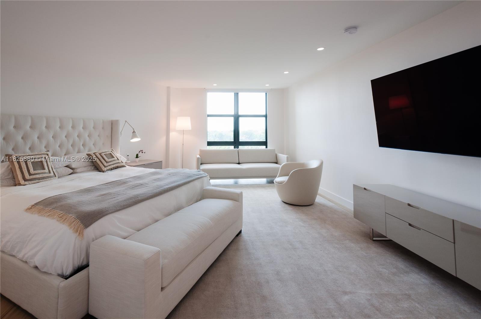 TOWERS OF KEY BISCAYNE CO - Residential Lease