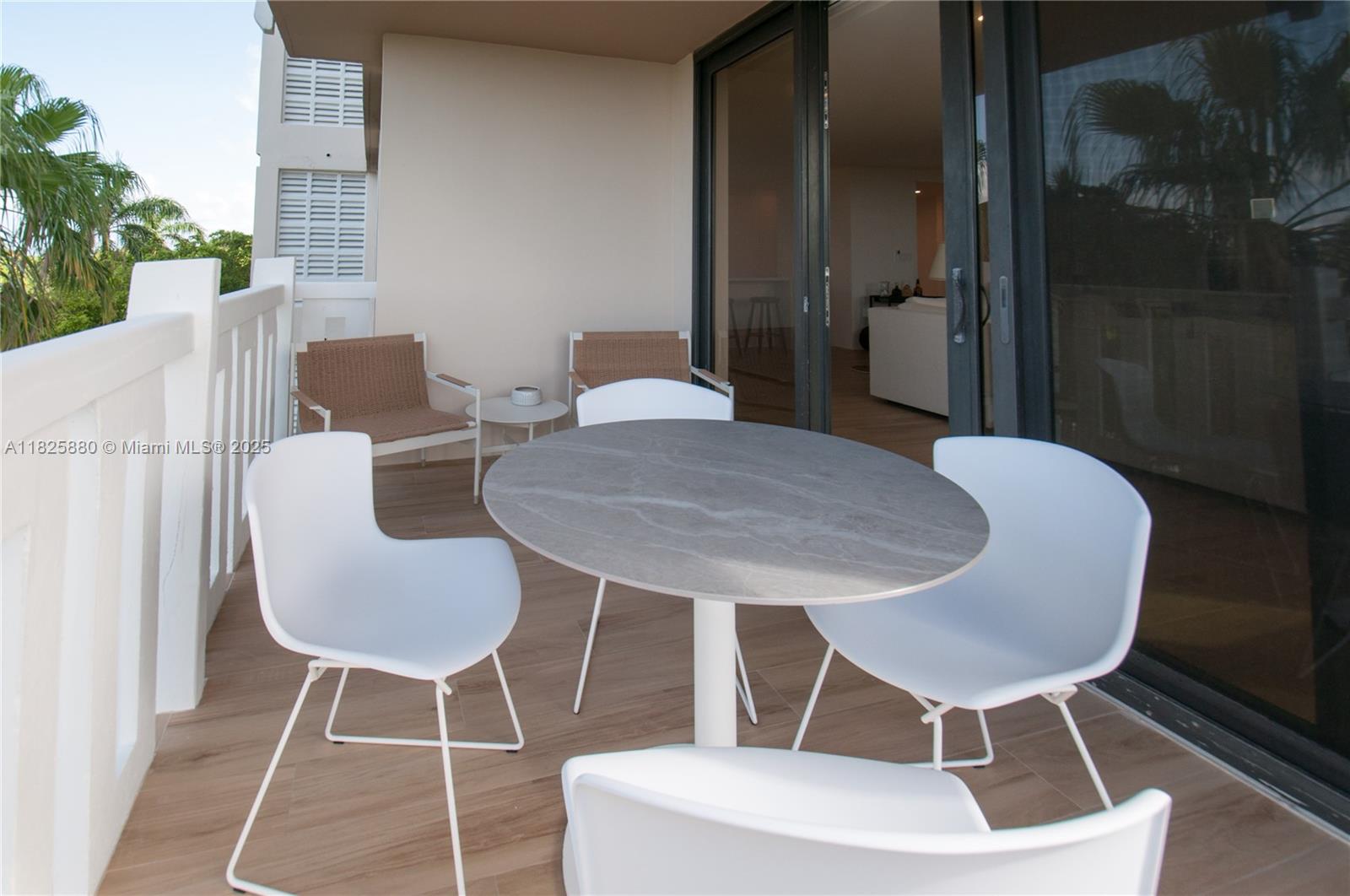 TOWERS OF KEY BISCAYNE CO - Residential Lease