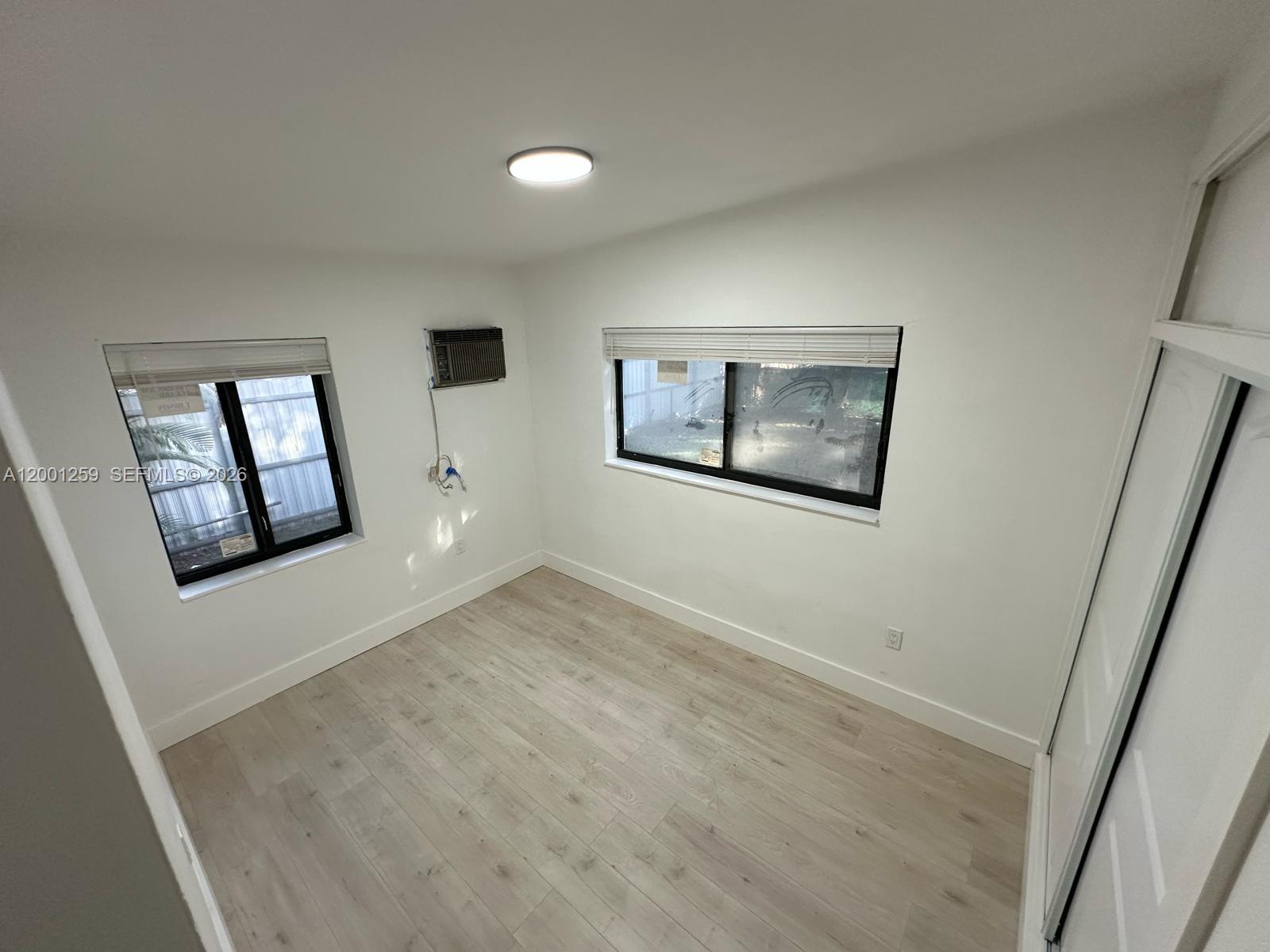 CRAVERO CLOVERLEAF ESTATE - Residential