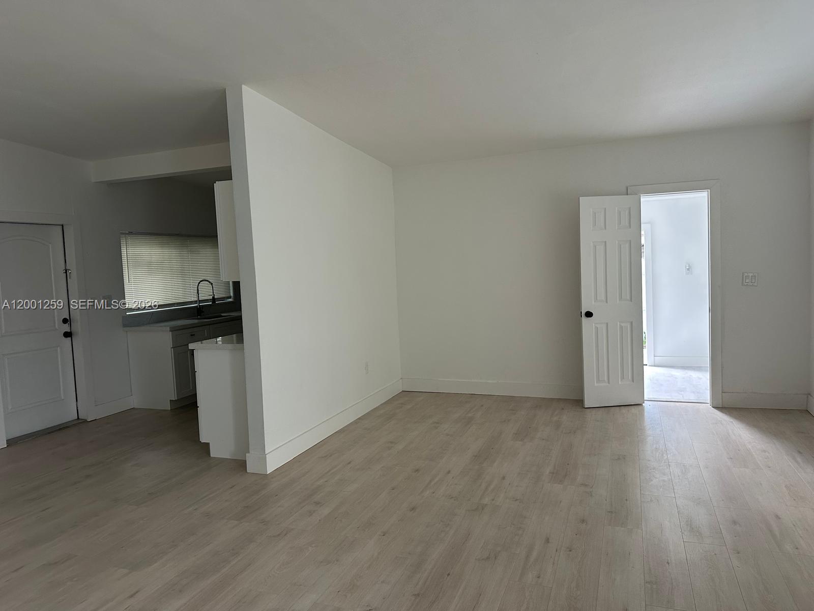 CRAVERO CLOVERLEAF ESTATE - Residential