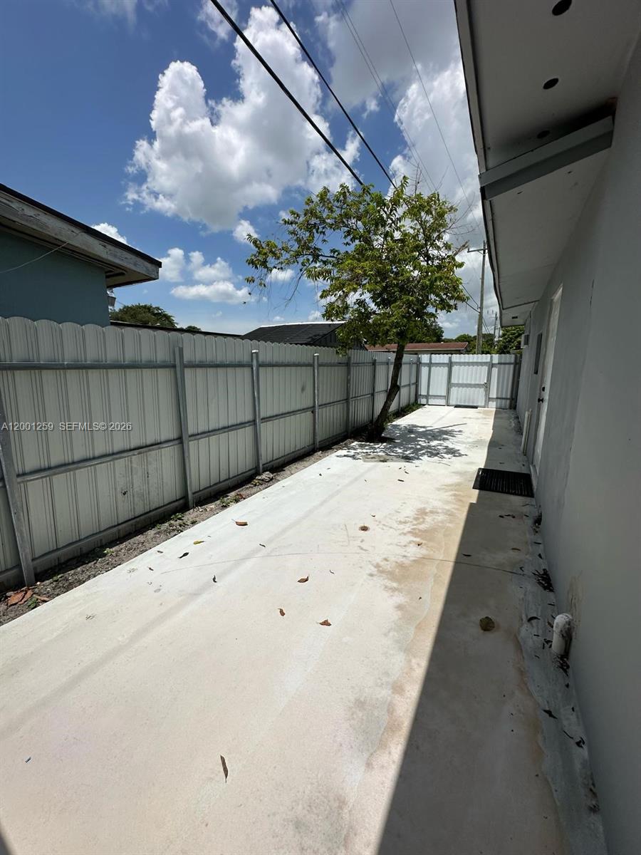 CRAVERO CLOVERLEAF ESTATE - Residential