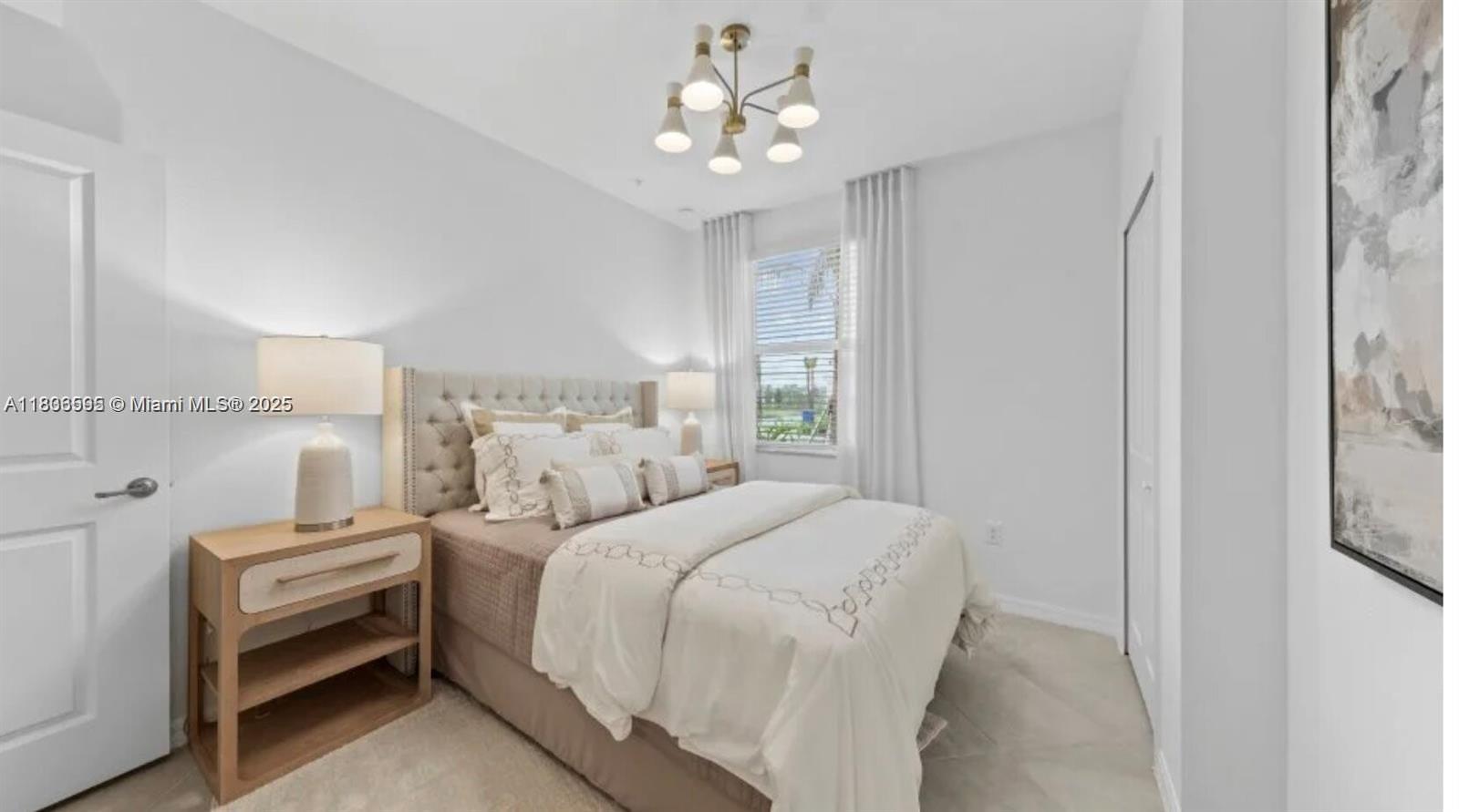 The National Golf & Coun t - Residential