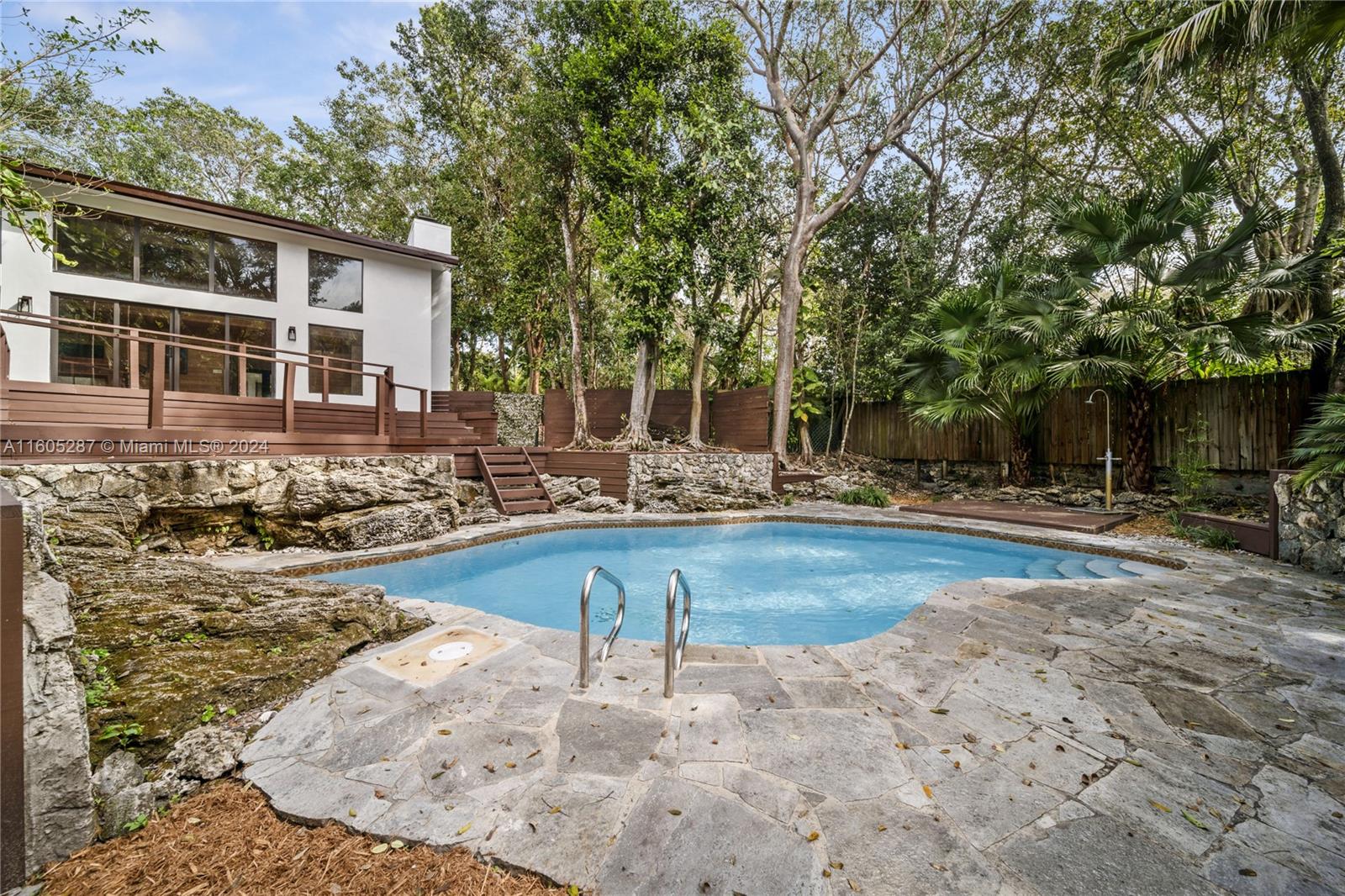 DEVONWOOD - Residential